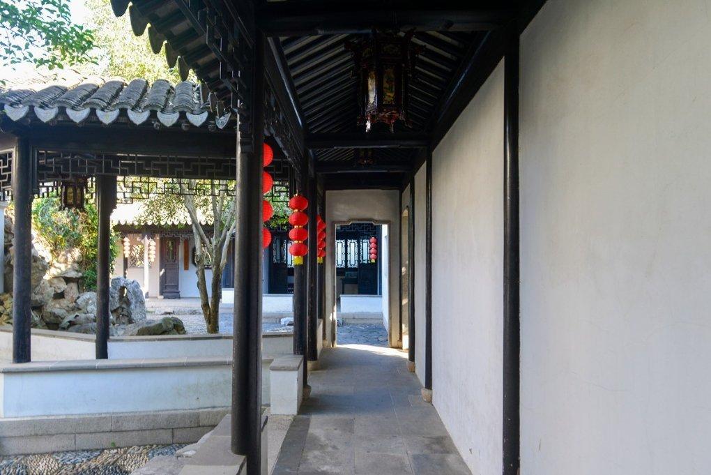 拜了刚去世的亲人可以去拜自己母亲吗?游戏画面